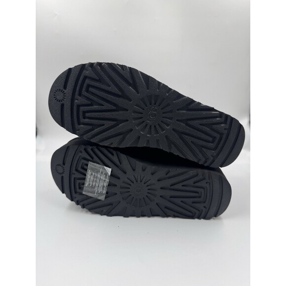 UGG Classic Ultra Mini Platform Women's Ankle Boots - Color Black Size 8 New - Picture 13 of 16